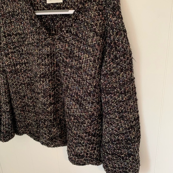 Colored Sweater with Puffy Sleeves - Picture 3 of 6